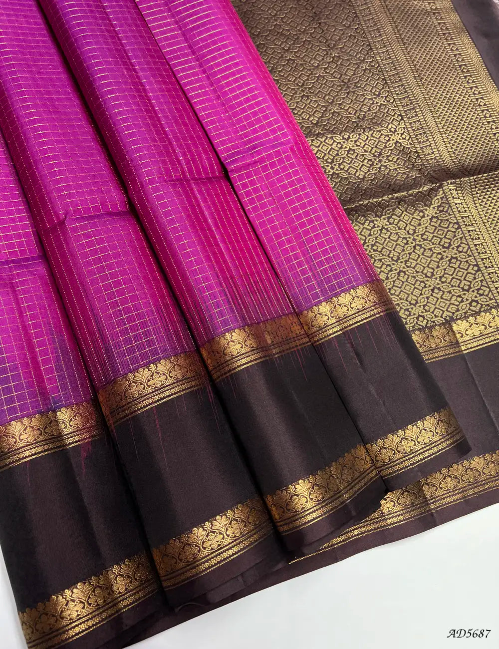 Mulberry & Coffee Brown -  Checkerd Retta Pet Border Soft Silk Saree Front View