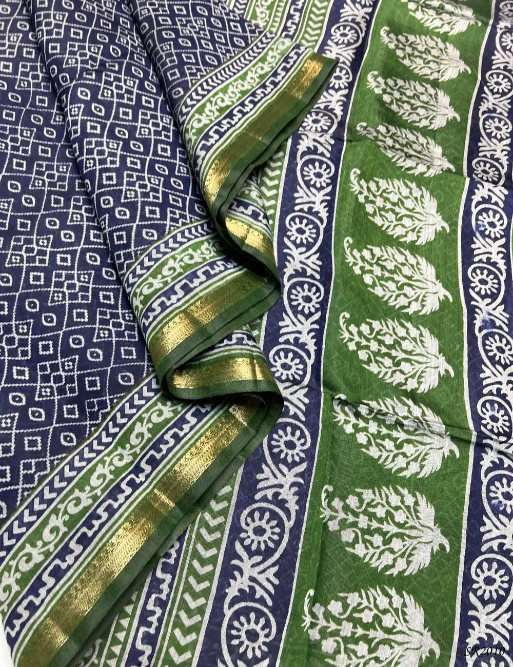 Navy Blue & Green - Chanderi Saree Pallu View