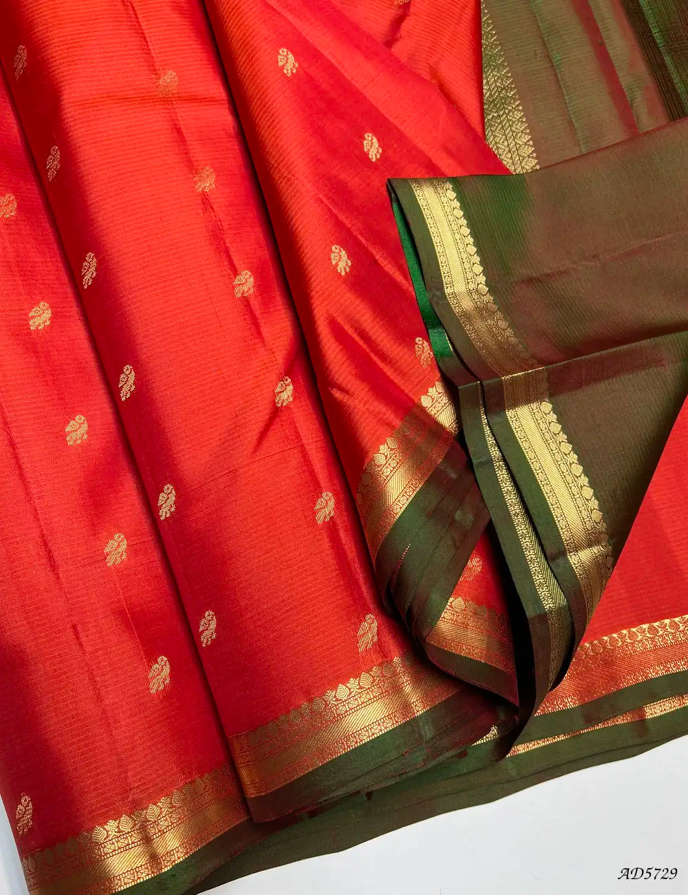 Orangish Pink & Green - Kanchi Border Soft Silk Saree Pallu View