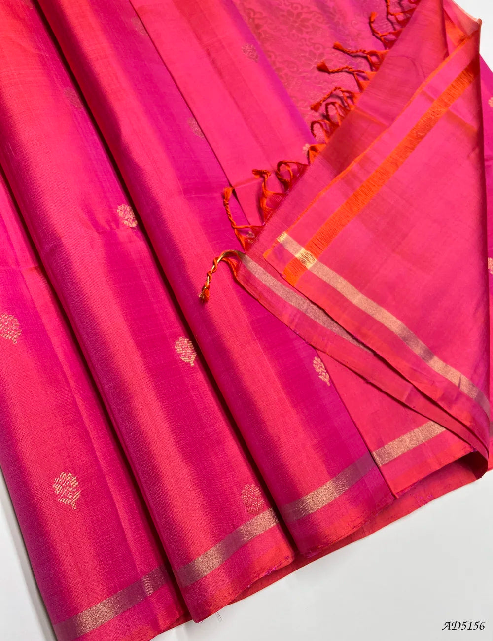 Orangish Pink - Soft Silk Saree Pallu View