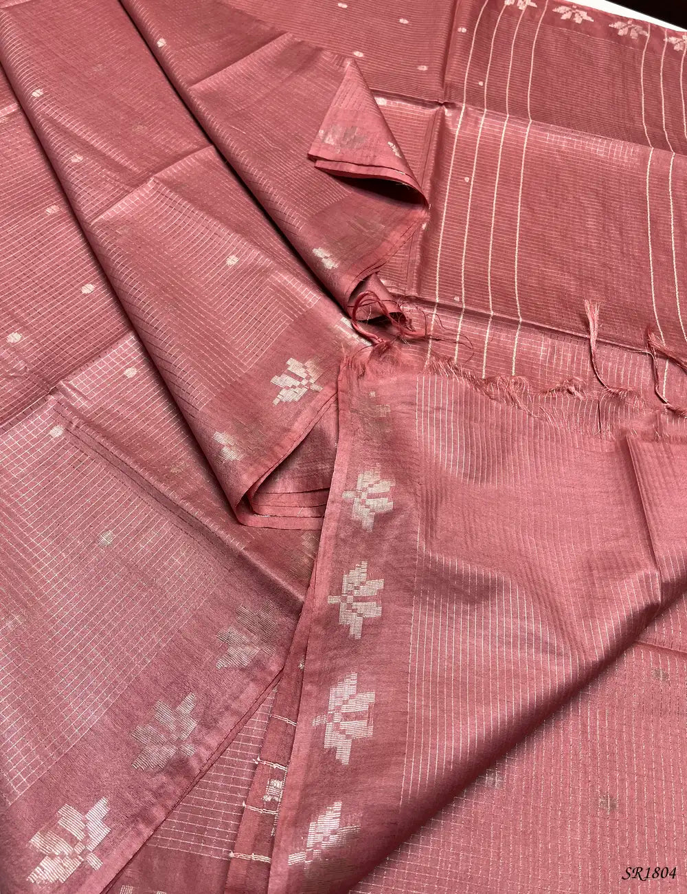 Peach - Moonga Silk Saree Pallu View