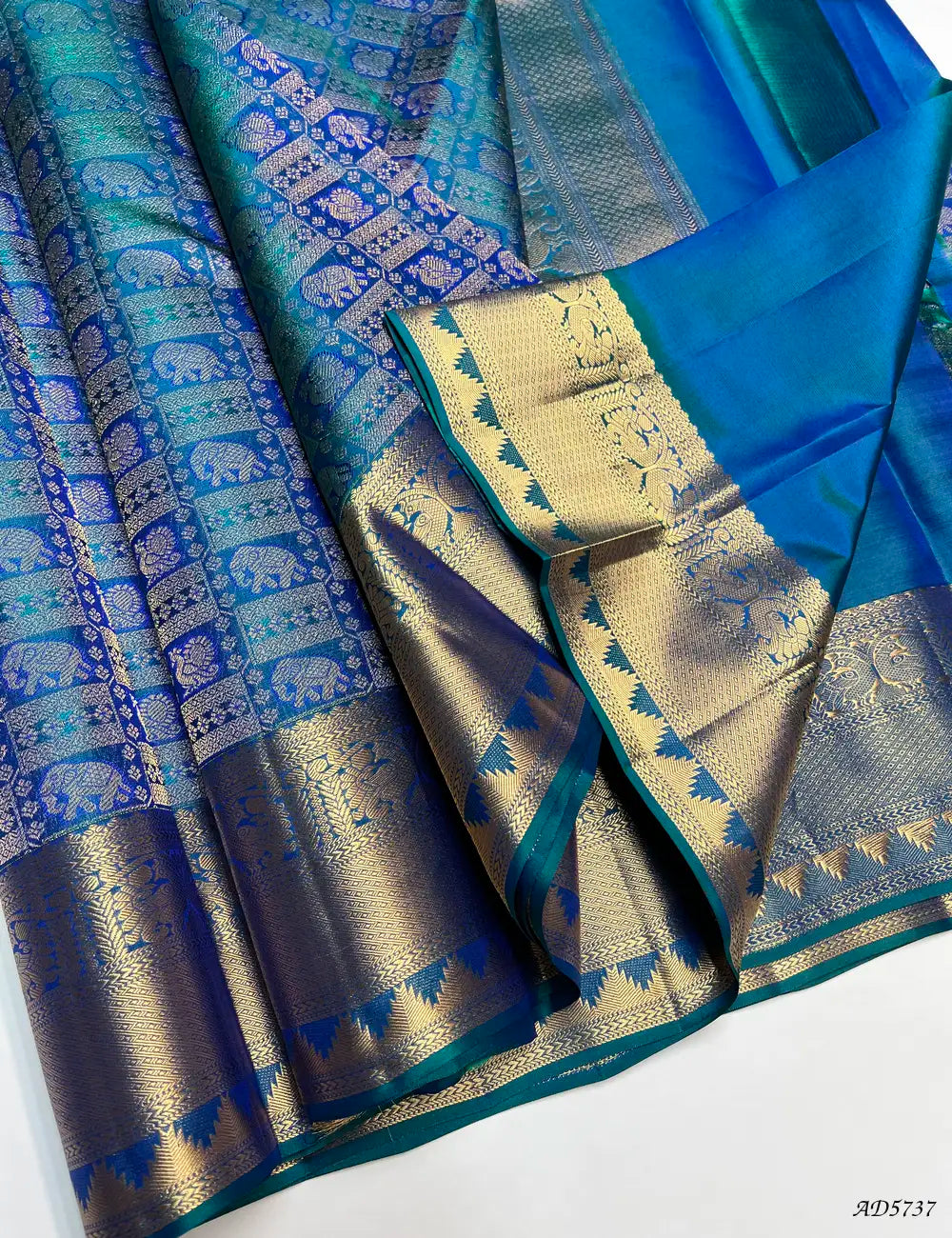 Peacock Blue - Kanjeevaram Bridal Brocade Soft Silk Saree Pallu View