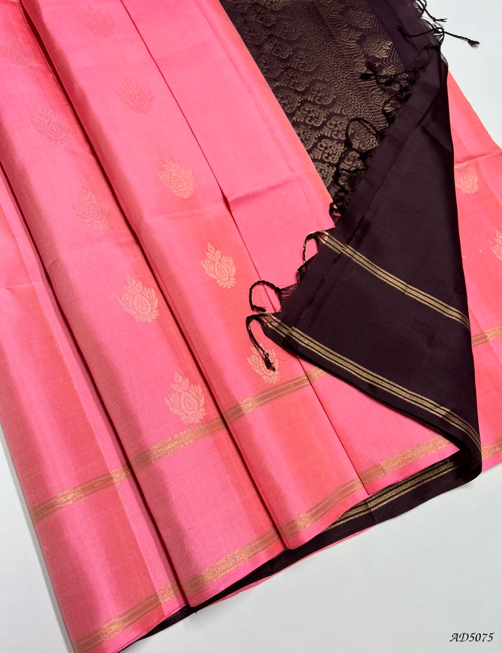Pink & Coffee Brown - Soft Silk Saree Pallu View