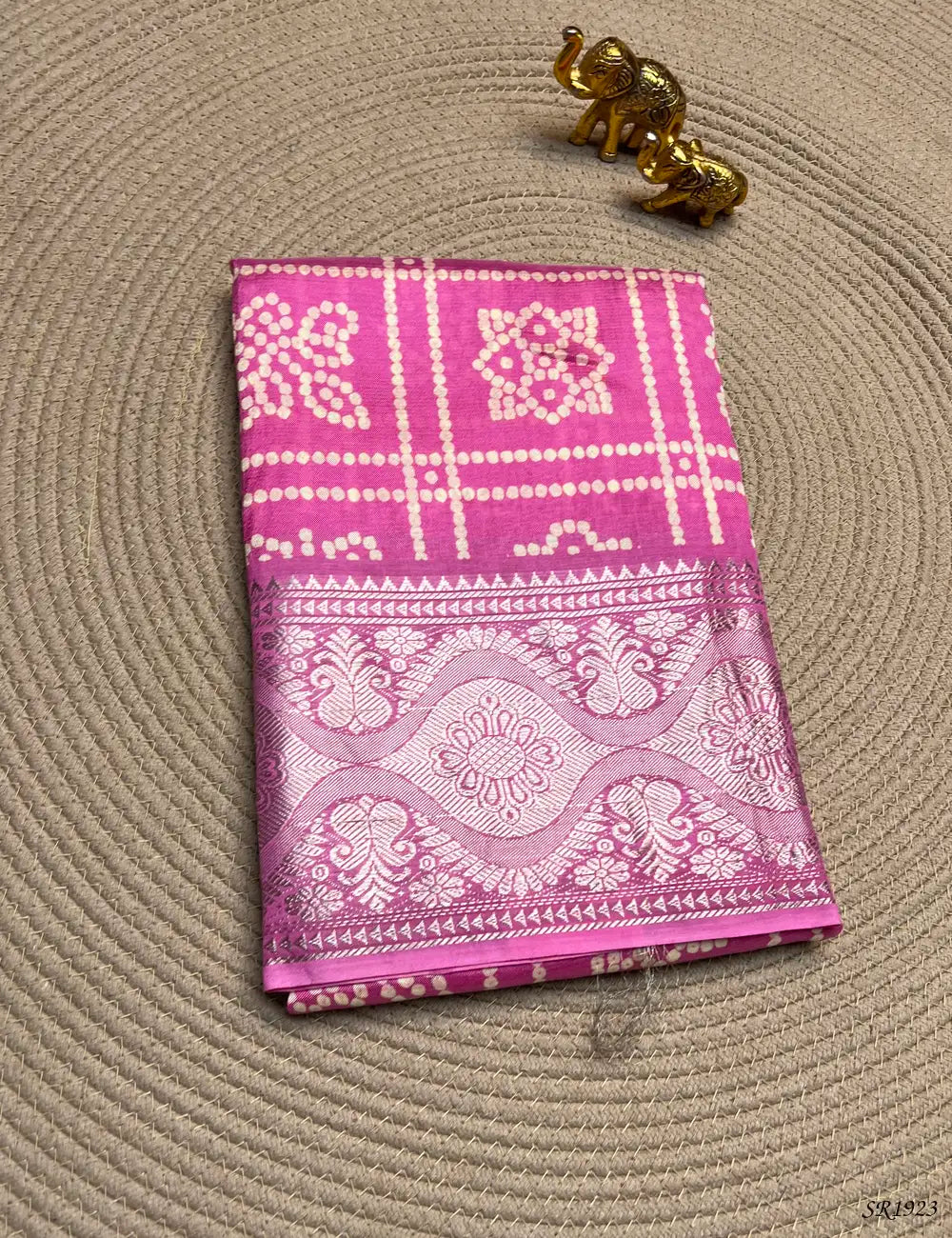 Pink - Mangalagiri Silk Saree Front View