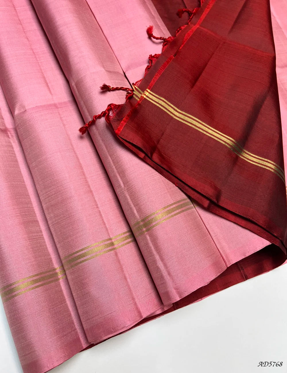 Pink & Maroon - Contrast Plain Soft Silk Saree Pallu View