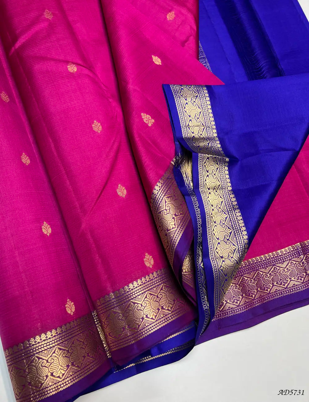 Pink & Purple - Kanchi Border Soft Silk Saree Pallu View