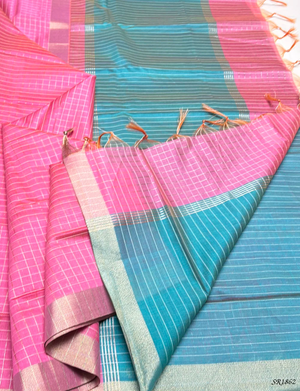 Pink & Rama Green - Fancy Semi Tussar Saree Pallu View