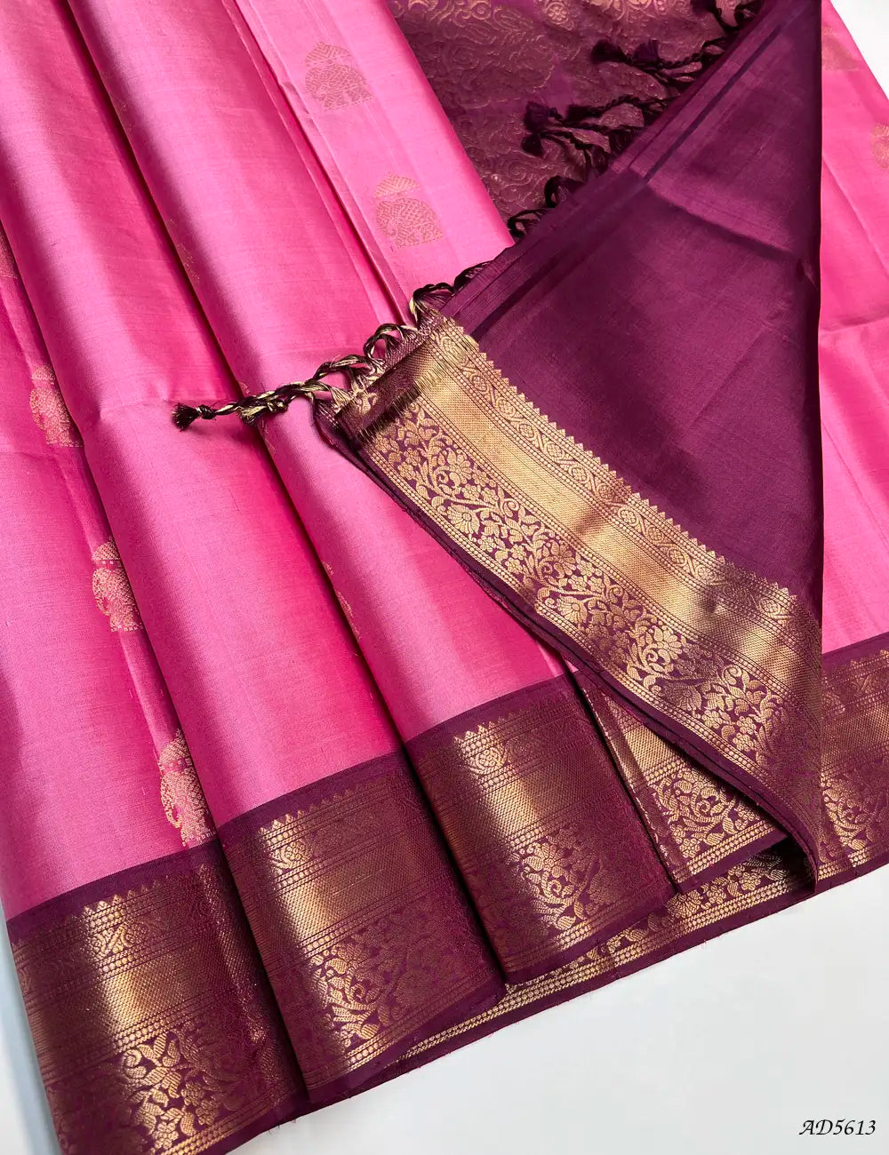 Pink & Raspberry - Kanchi Border Soft Silk Saree Pallu View