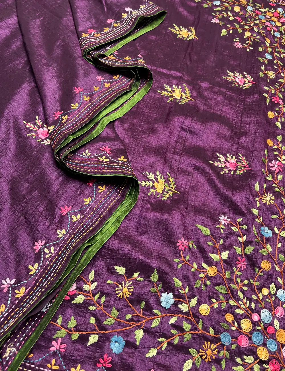 Plum - Fancy Kantha Stitch Saree Pallu View