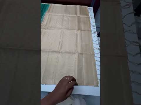 Green &Beige - Checkerd Soft Silk Saree