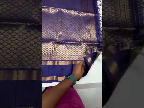 Light Olive Green & Ink Blue - Checkerd Retta Pet Border Soft Silk Saree