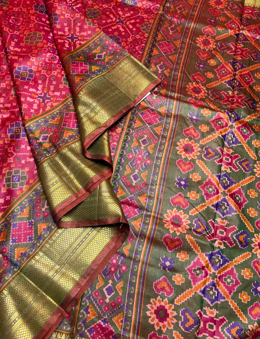 Rani Pink - Semi Patola Saree Pallu View