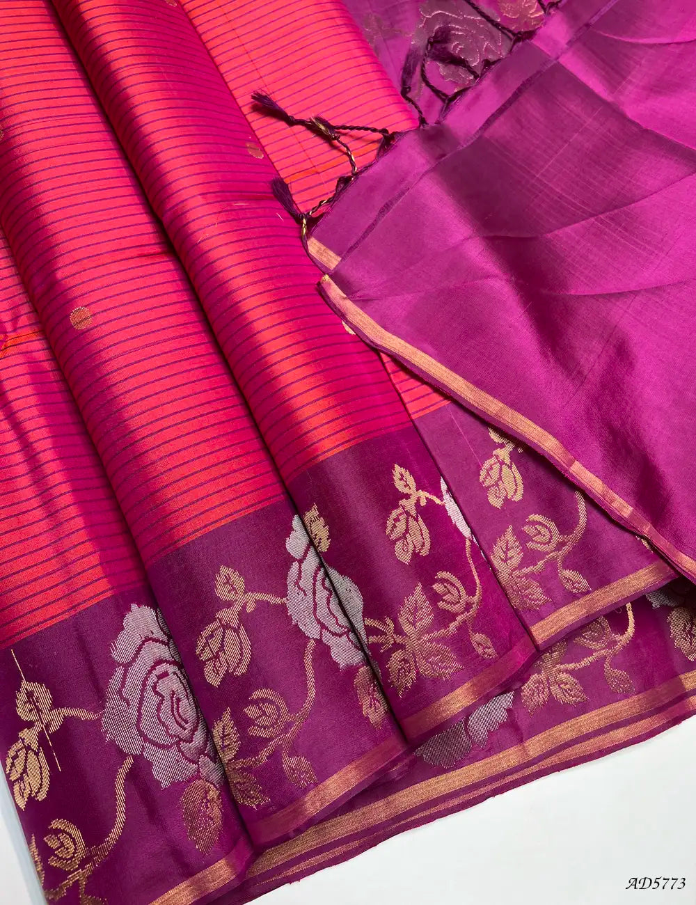 Reddish Pink & Mulberry - Fancy Border Soft Silk Saree Pallu View