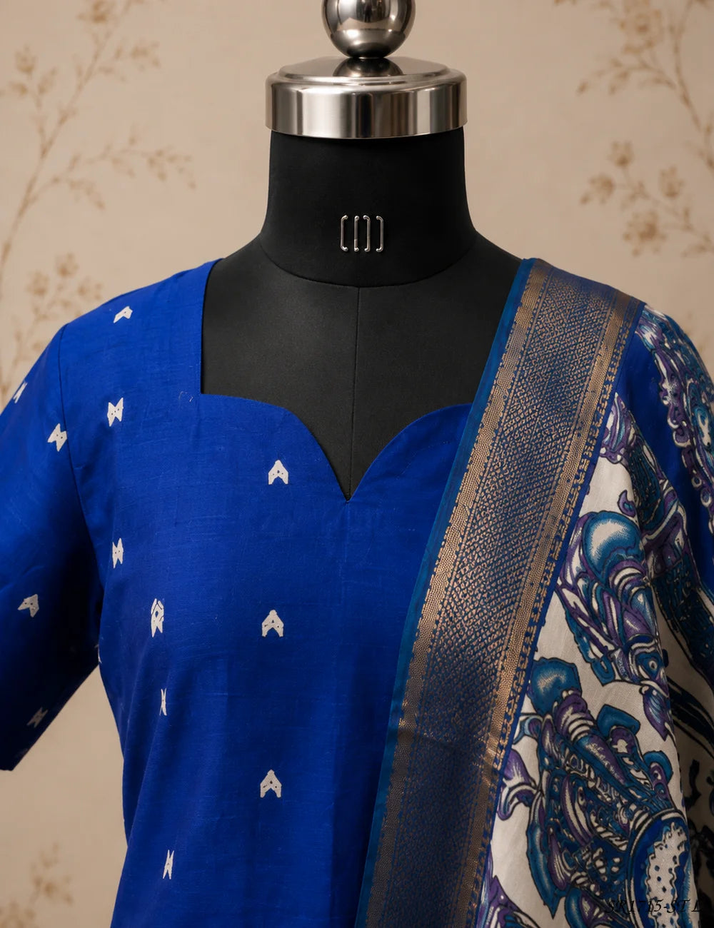 SR1715 (Royal Blue - Raw Silk X KalamKari Stiched Suit 3 Pc Set) L Pallu View
