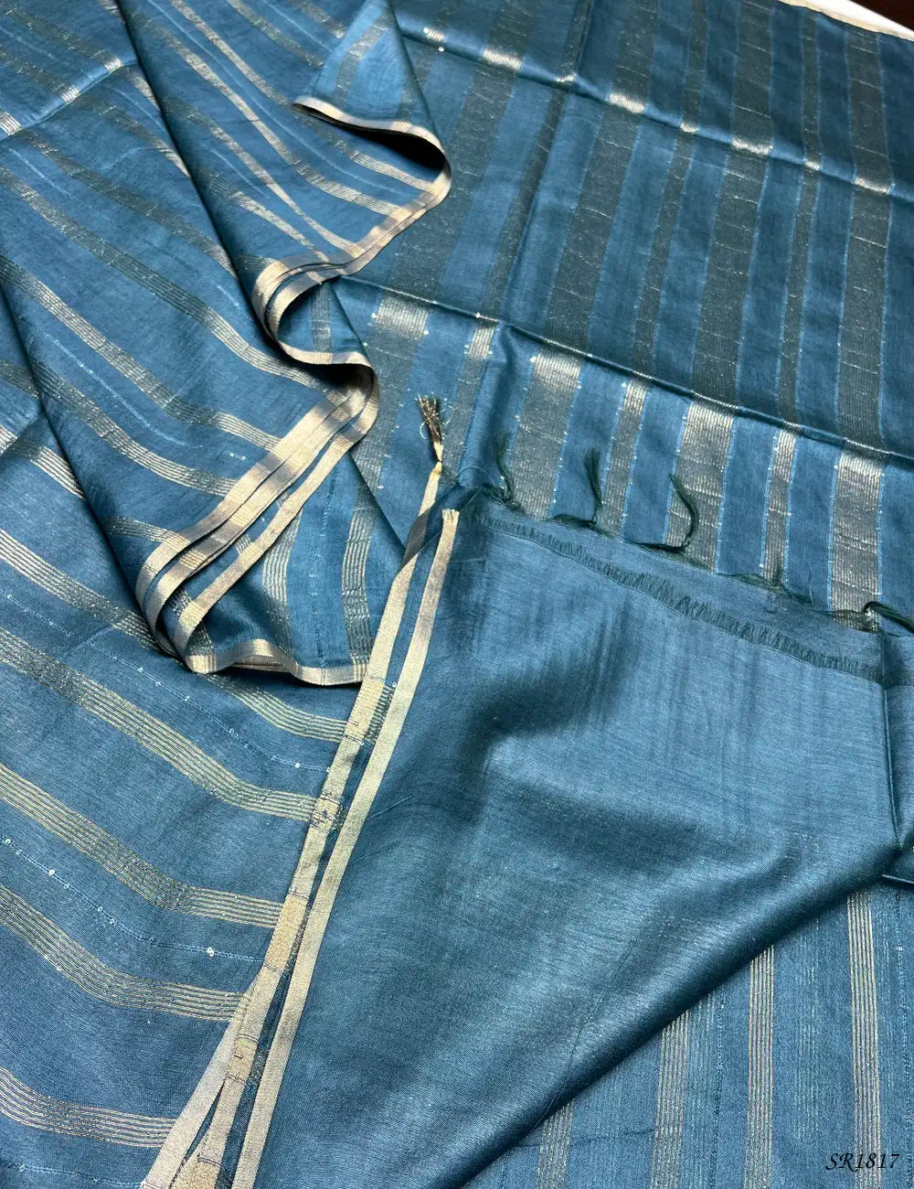 Teal - Moonga Silk Saree Pallu View