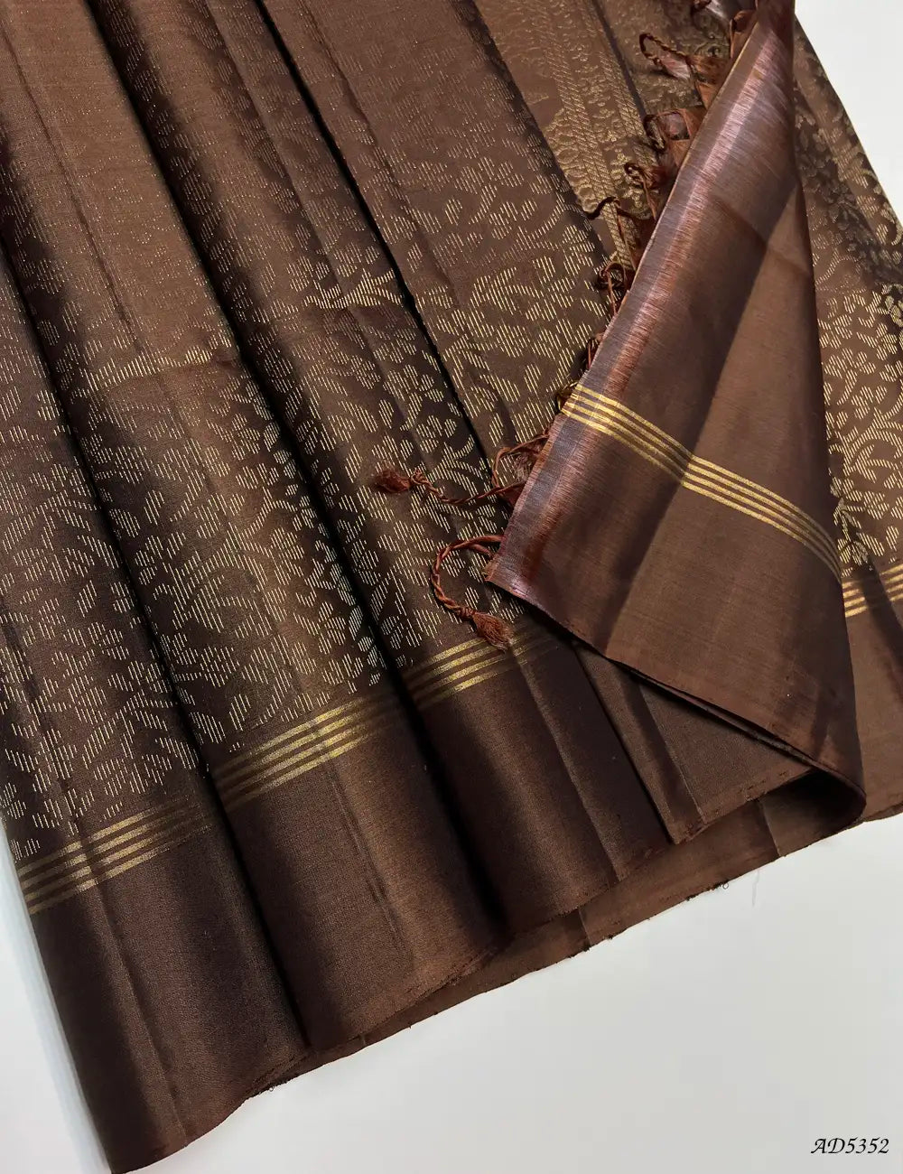 Wooden Brown - Soft Silk Bridal Saree Pallu View