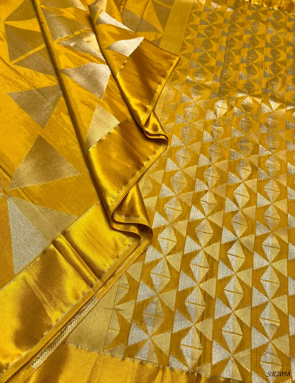 Yellow - Satin Silk Saree Pallu View